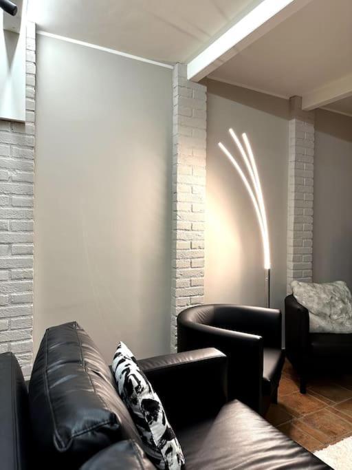 Appartamento Ebhouse Capiago Intimiano Εξωτερικό φωτογραφία
