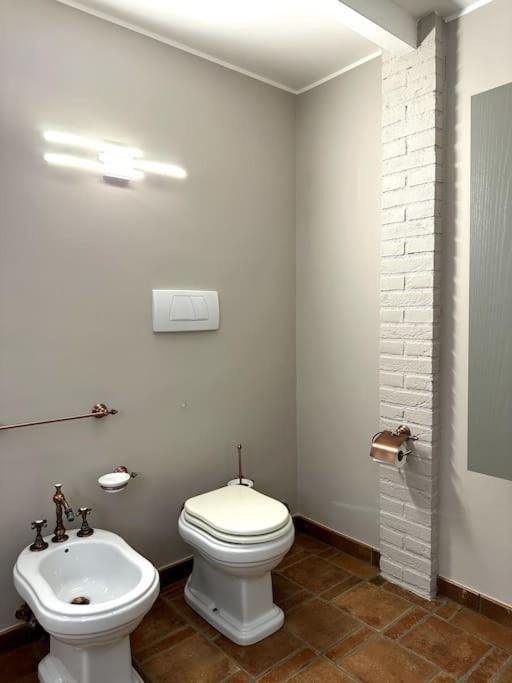 Appartamento Ebhouse Capiago Intimiano Εξωτερικό φωτογραφία